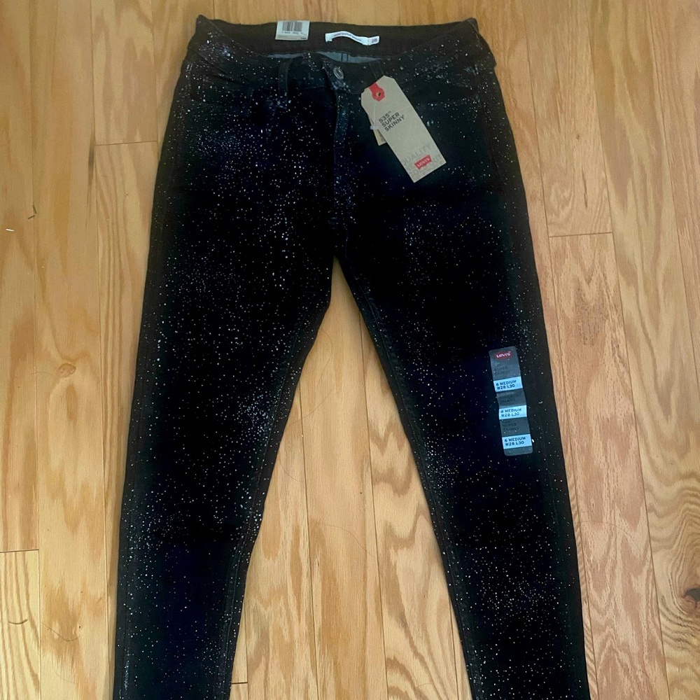 NWT Levi’s 535 super skinny black jeans w/silver glitter